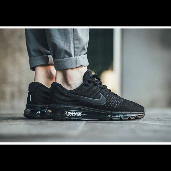 Nike Air Max 2017 Running Shoes Triple Black 849559-004 Men's Size 8, Womens 9.5 - Picture 10 of 10